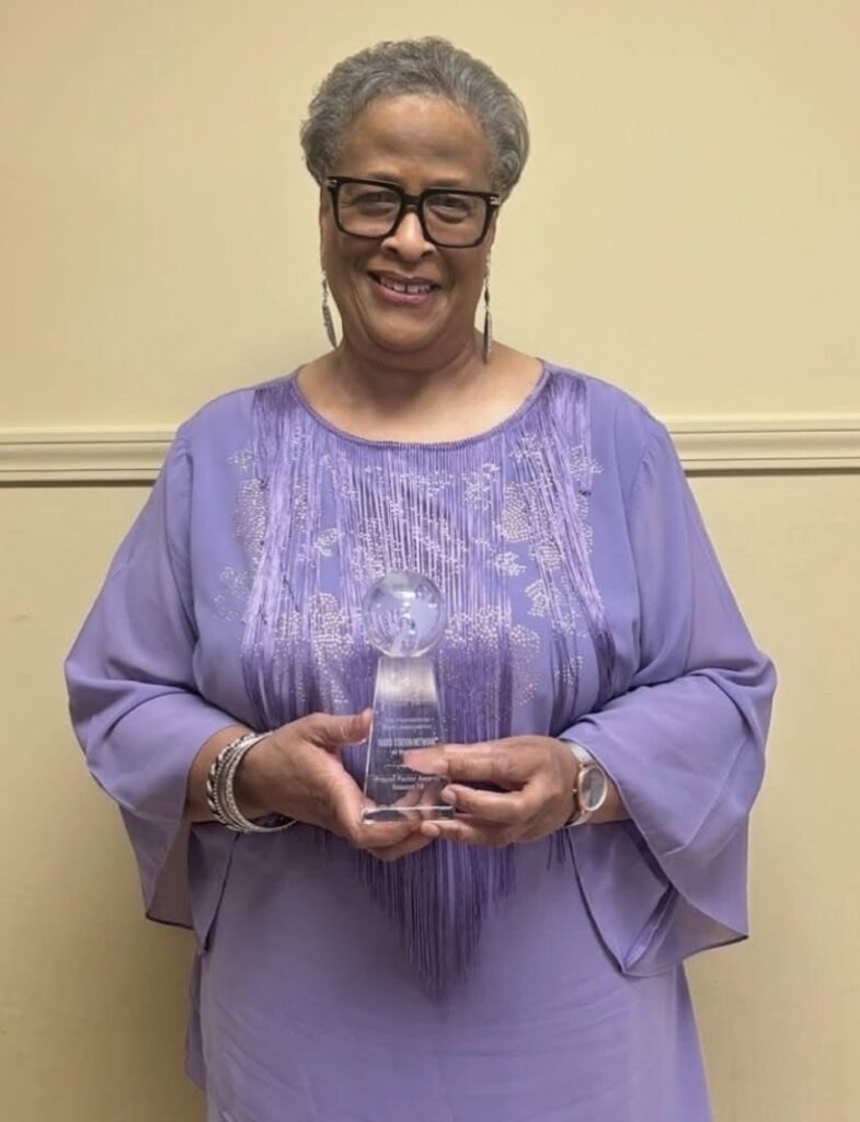 4Ever Gospel Radio Honored as “Radio Station/Network of the Year” at the Prayze Factor Awards, Season 19